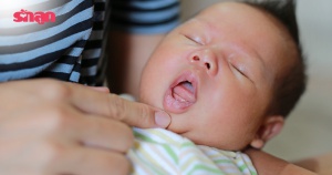 เชื้อราในปากทารก สังเกตให้ดีว่าแค่ลิ้นเป็นฝ้าขาวหรือมีเชื้อรา พร้อมวิธีดูแลอย่างถูกต้อง