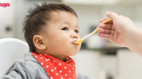 กรมอนามัยแนะ อาหารเด็กทารกวัย 6-12 เดือน ควรป้อนอย่างไร