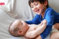 3 กิจกรรมเล่นกับลูกทารก แค่ขยับแขน ซ้าย-ขวา ก็พัฒนาสมองทารกแ ...