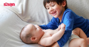 3 กิจกรรมเล่นกับลูกทารก แค่ขยับแขน ซ้าย-ขวา ก็พัฒนาสมองทารกแล้ว