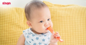 4 อาการ คันเหงือก งอแง ที่บอกว่าทารกกำลังฟันขึ้น