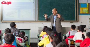 จีนออกกฎ ห้ามครูด่าและตีนักเรียน