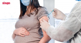 คนท้องฉีดวัคซีนโควิดได้ไหม วัคซีนโควิดแบบไหนปลอดภัยกับแม่และ ...