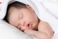 ท่านอนทารกแรกเกิด ท่านอนที่ทำให้ลูกหลับสบายและปลอดภัยสำหรับแ ...