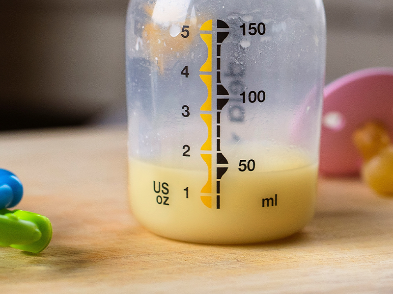น้ำนมเหลือง-นมแม่-โคลอสตรุ้ม-Colostrum-หัวน้ำนม-แลคโตเฟอร์ริน-วัคซีนธรรมชาติ-สารอาหารในนมแม่-ประโยชน์นมแม่ 