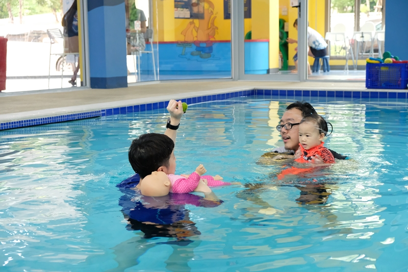 หาโรงเรียนว่ายน้ำ-โรงเรียนสอนว่ายน้ำ-Aqua-Tots Swim Schools-สอนเด็กว่ายน้ำ-สอนให้ว่ายน้ำเป็น-ว่ายน้ำ