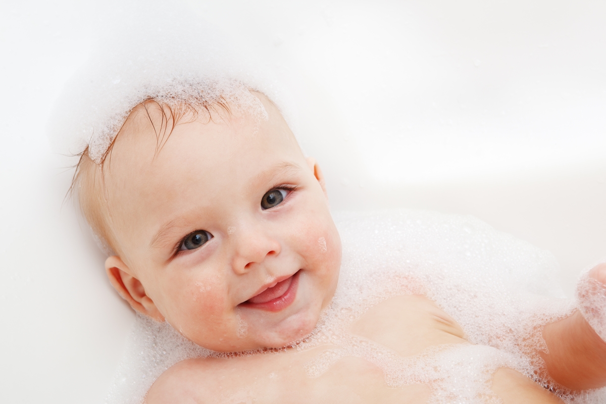สบู่เหลว ทารก, สบู่ อาบน้ำ, ครีม อาบ น้ำ ทารก, ครีม อาบ น้ำ เด็ก ทารก, วิธีเลือก ครีมอาบน้ำเด็ก ทารก, วิธีอาบน้ำเด็กทารก, วิธีอาบน้ำ ลูกสบายตัว, ครีม อาบน้ำ ทารก เลือกยังไง, ทารก, ดีนี่ ออร์แกนิค, ครีมอาบน้ำ สูตร อ่อนโยนสำหรับทารก