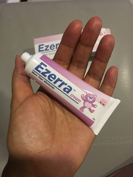 รีวิวอีเซอร์ร่า ครีม, Ezerra Cream, อีเซอร์ร่า ครีม, คุณสมบัติของอีเซอร์ร่า ครีม, อาการผื่นแดง, ผิวแห้ง, ผื่นคัน, ผิวแพ้ง่าย, ผด ร้อน, ผด ผื่น ร้อน, ผด ร้อน วิธี รักษา, ผด ร้อน ขึ้น หน้า, ผด เหงื่อ, ผด ร้อน ขึ้น ตาม ตัว, ผด ร้อน รักษา, วิธี รักษา ผด ร้อน, ผด ร้อน ที่ หน้า, วิธี แก้ ผด ร้อน, ผด ร้อน รักษา, ผด ร้อน ขึ้น ตาม ตัว