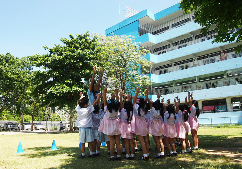 โรงเรียนสองภาษา, แนะนำโรงเรียนสองภาษา, หาโรงเรียนอนุบาล, ชั้นเตรียมอนุบาล, ชั้นอนุบาล, ชั้นประถม, การเลือกโรงเรียน, เลือกโรงเรียนให้ลูก, เลือกโรงเรียนอนุบาล, เทคนิคเลือกโรงเรียน,โรงเรียนนวพัฒน์วิทยา,โรงเรียนนวพัฒน์,โรงเรียนย่านประชาชื่น,ย่านประชาชื่น,โรงเรียนเอกชน,โรงเรียนอนุบาล