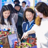 รักลูกร่วมเป็น Media Partner งาน Toy &amp; Hobby China, Baby &amp; S ... Image 3